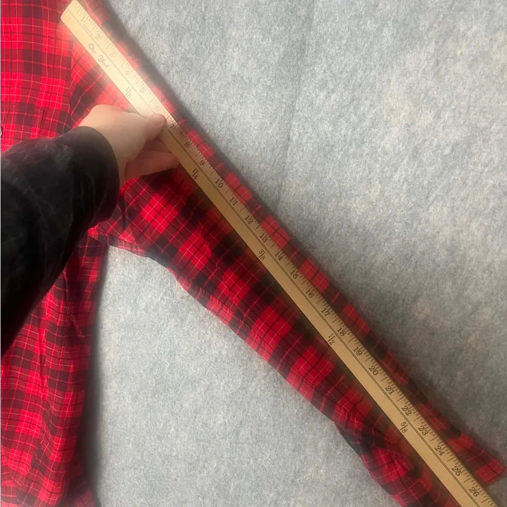 Polo by Ralph Lauren Large Classic Fit Red and Black Plaid Button Down‎ Shirt